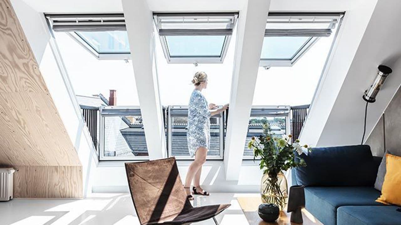 Takterrasse laget med takvinduer.