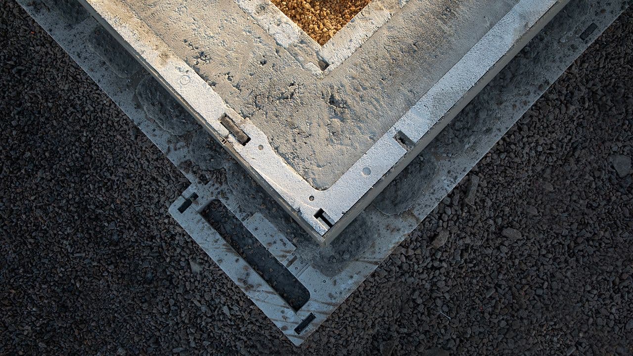 Såleblokk som er støpt med Thermomur eller Ringmur.